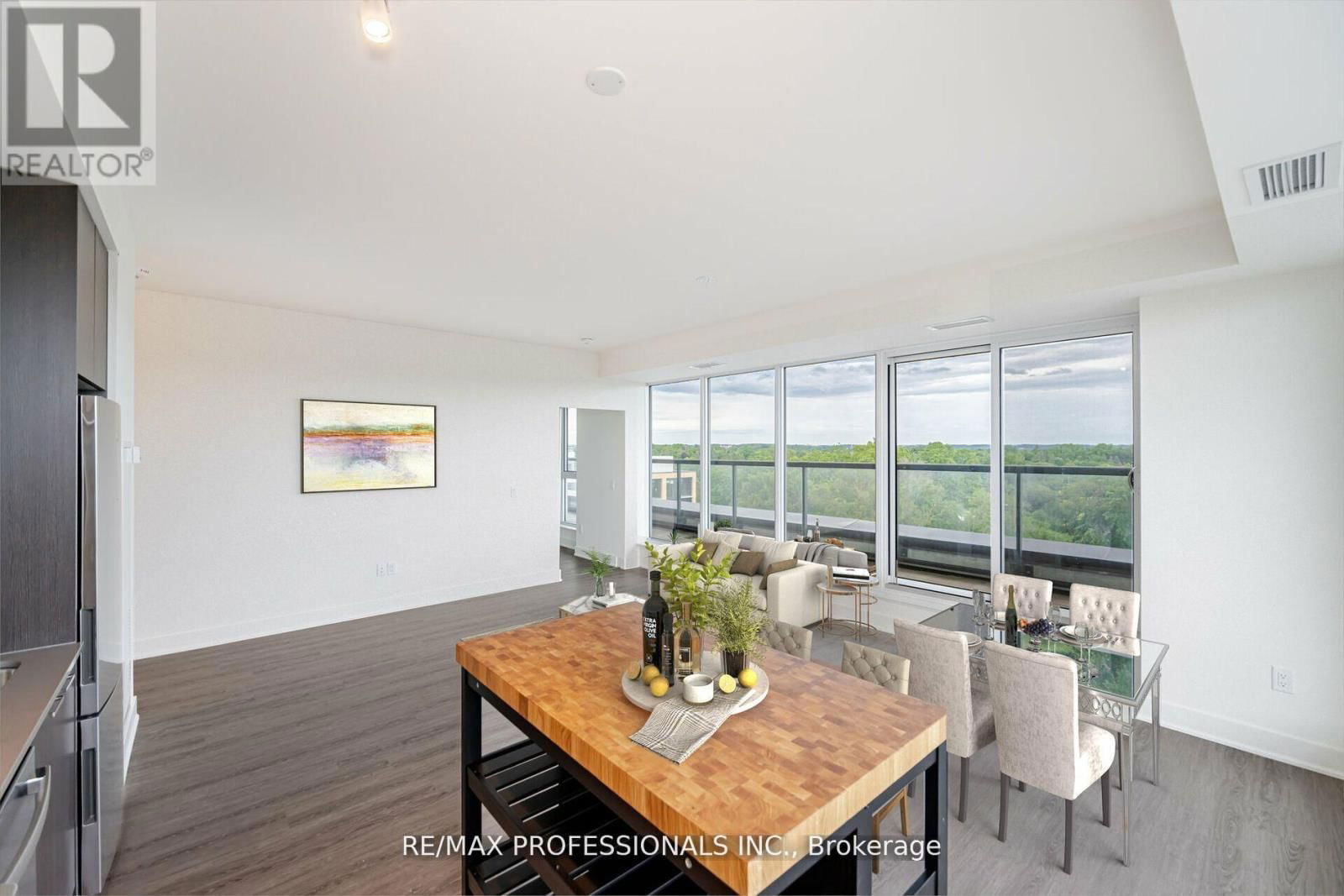 504 - 185 DEERFIELD ROAD Image 14
