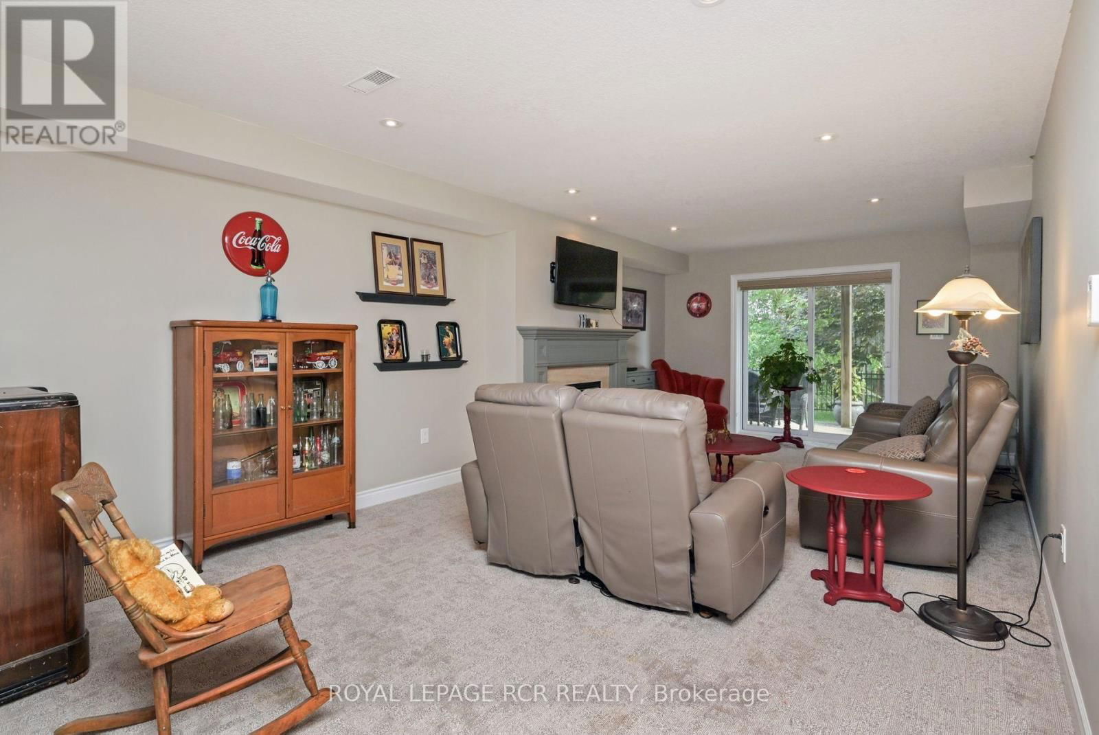 188 RIDGE WAY Image 21