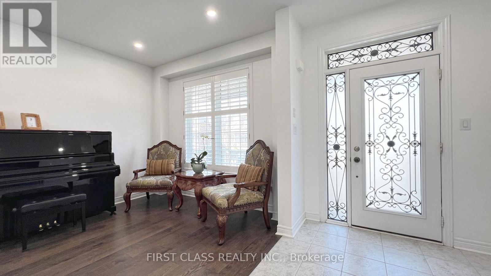11 JAMES JOYCE DRIVE Image 3
