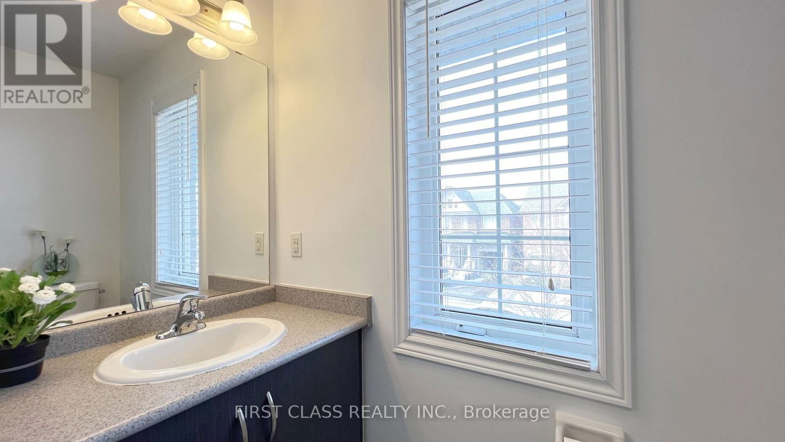 11 JAMES JOYCE DRIVE Image 35