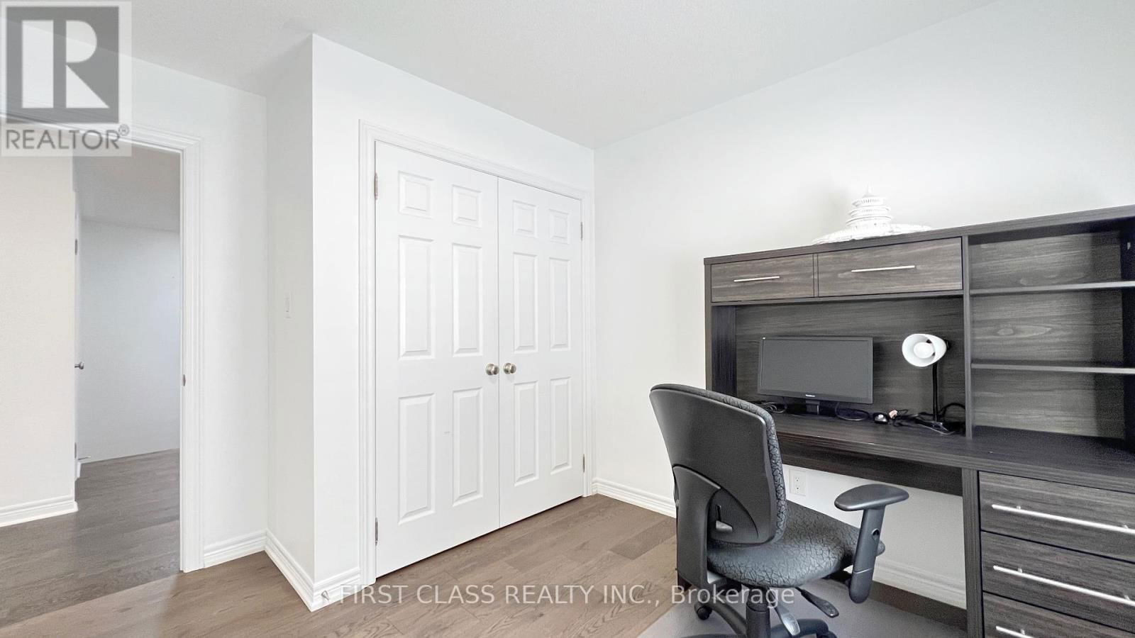 11 JAMES JOYCE DRIVE Image 36