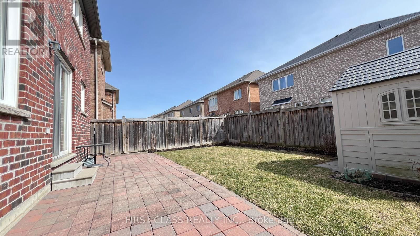 11 JAMES JOYCE DRIVE Image 38