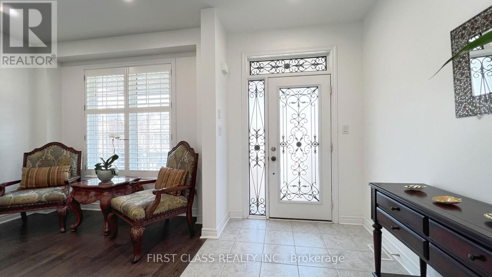 11 JAMES JOYCE DRIVE Image 4