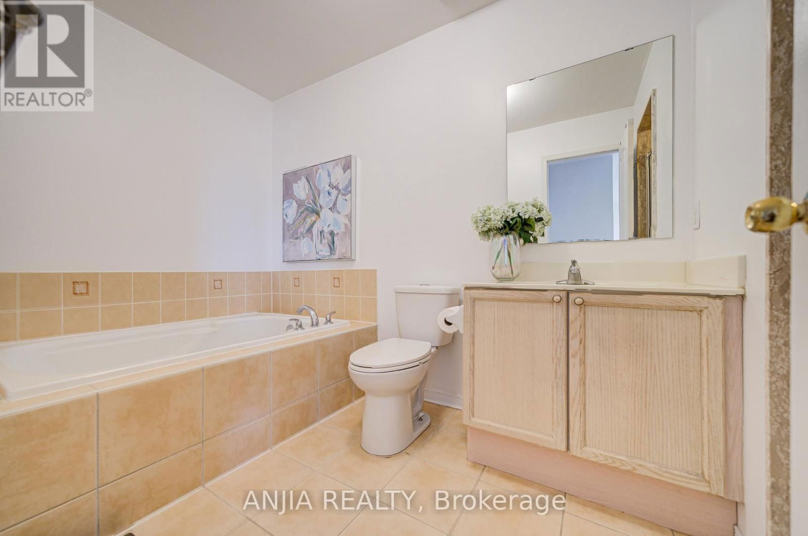 308 CABOTO TRAIL Image 23