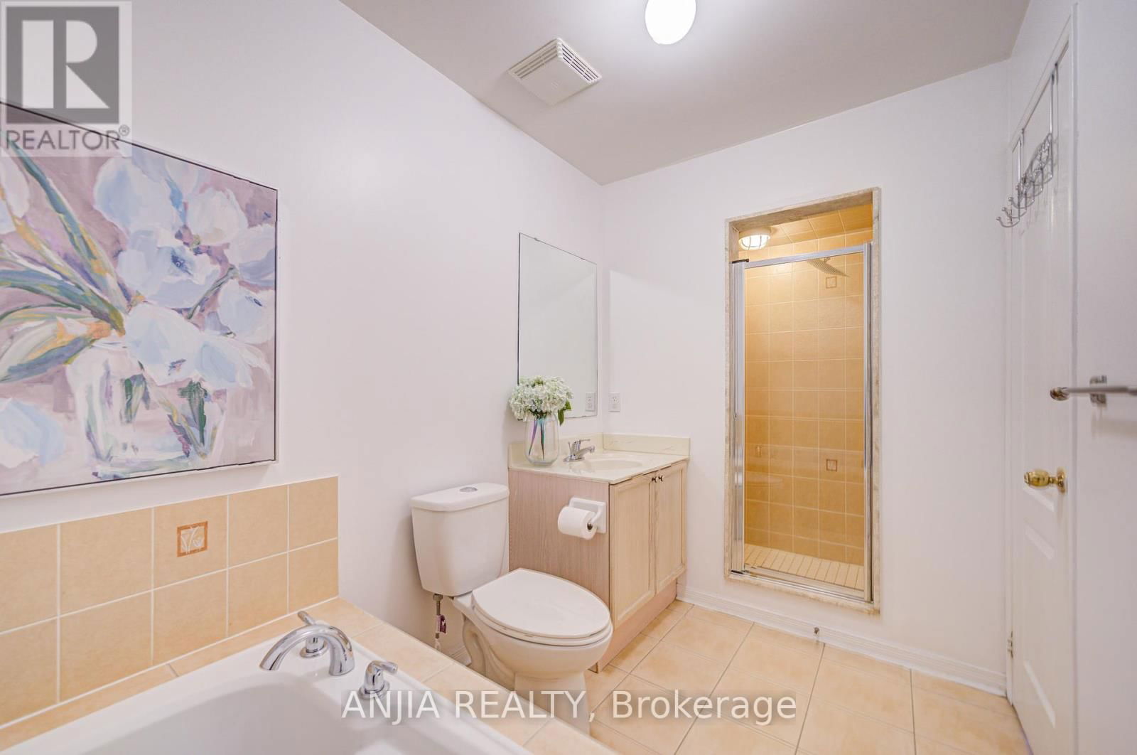 308 CABOTO TRAIL Image 24