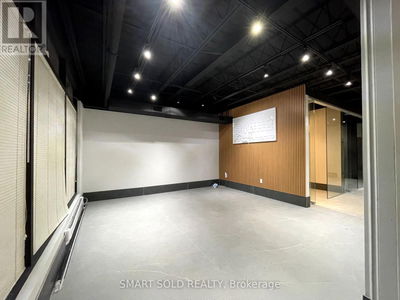 Commercial for Rent in Ontario