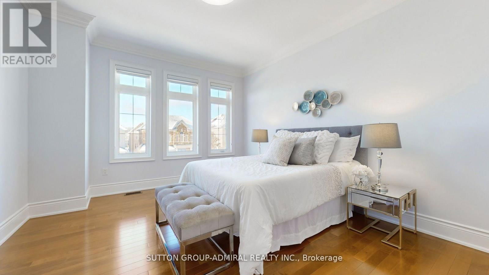 100 VIRTUE CRESCENT Image 34
