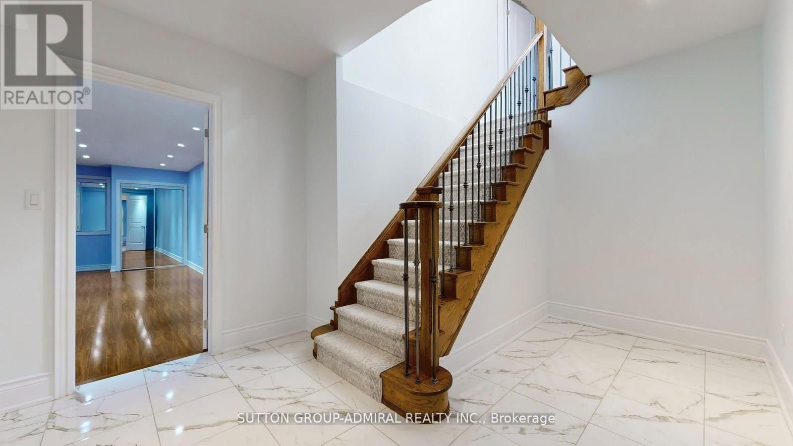 100 VIRTUE CRESCENT Image 37