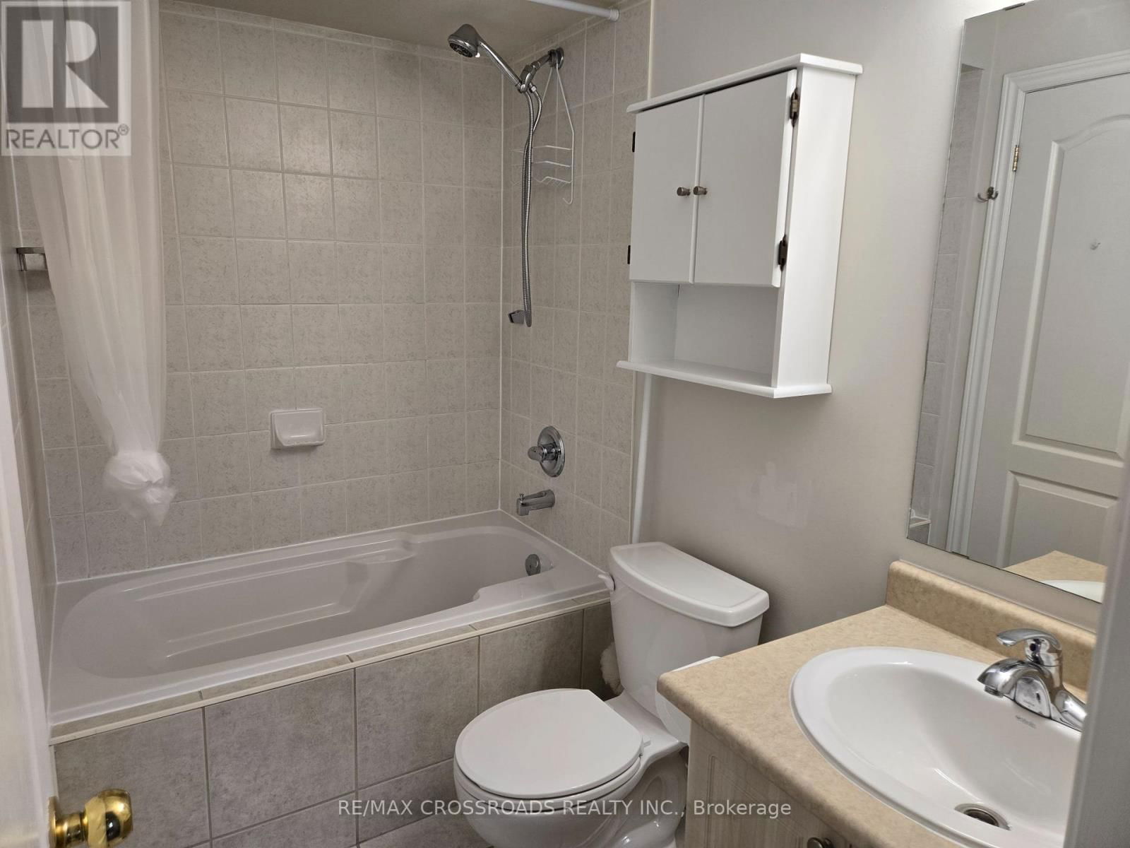2922 BUR OAK AVENUE Image 18