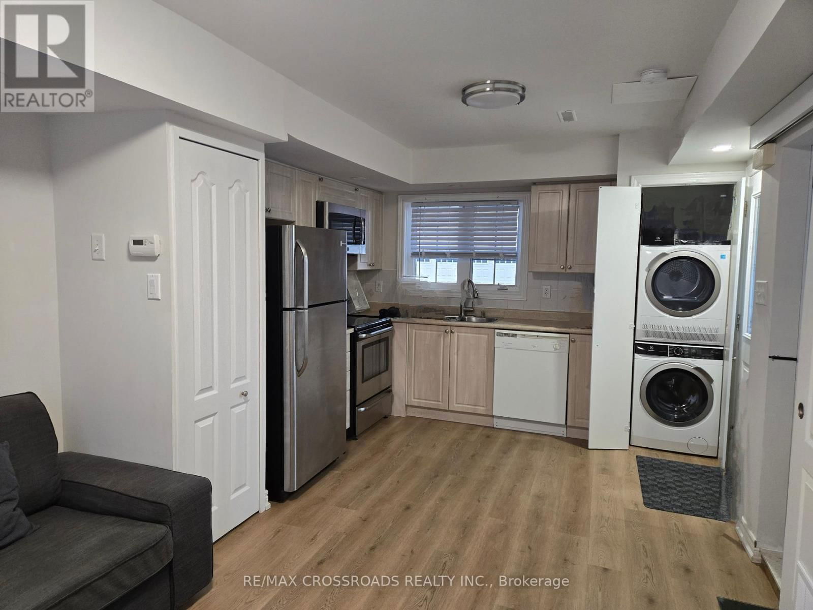 2922 BUR OAK AVENUE Image 6