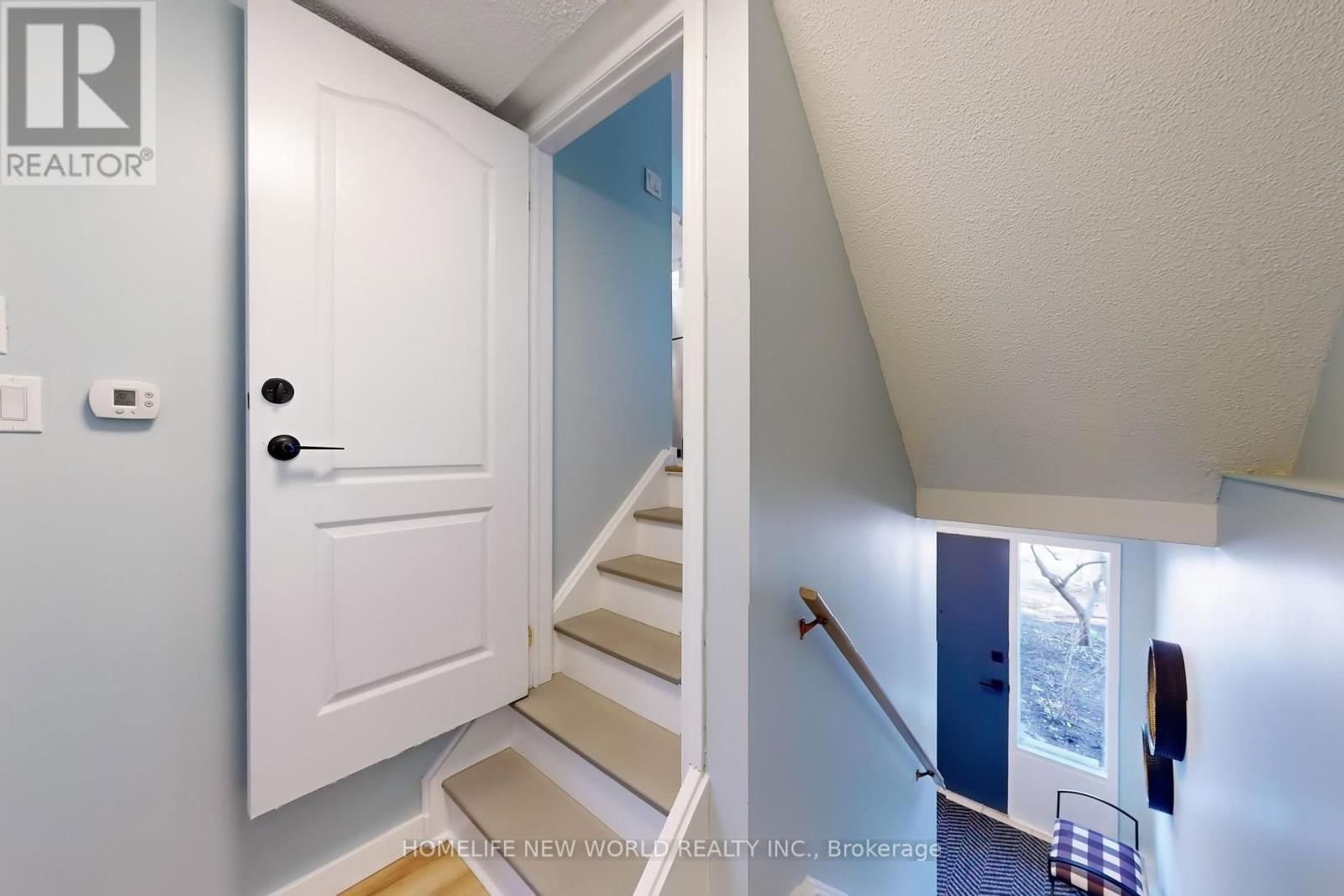285 LORNE AVENUE Image 10