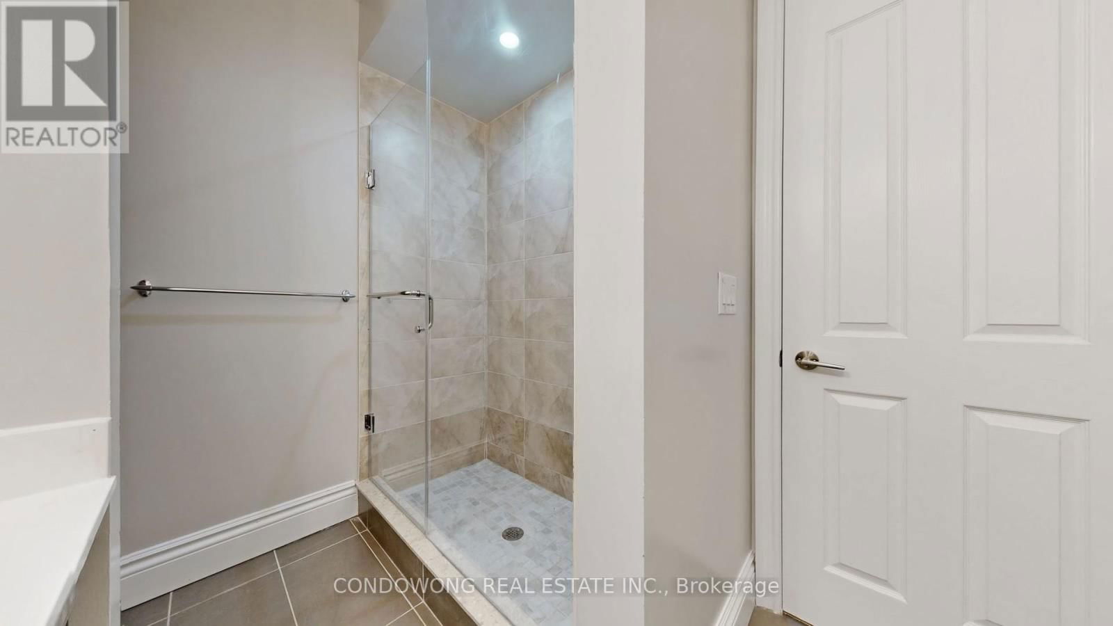 UPH12 - 37 GALLERIA PARKWAY Image 17