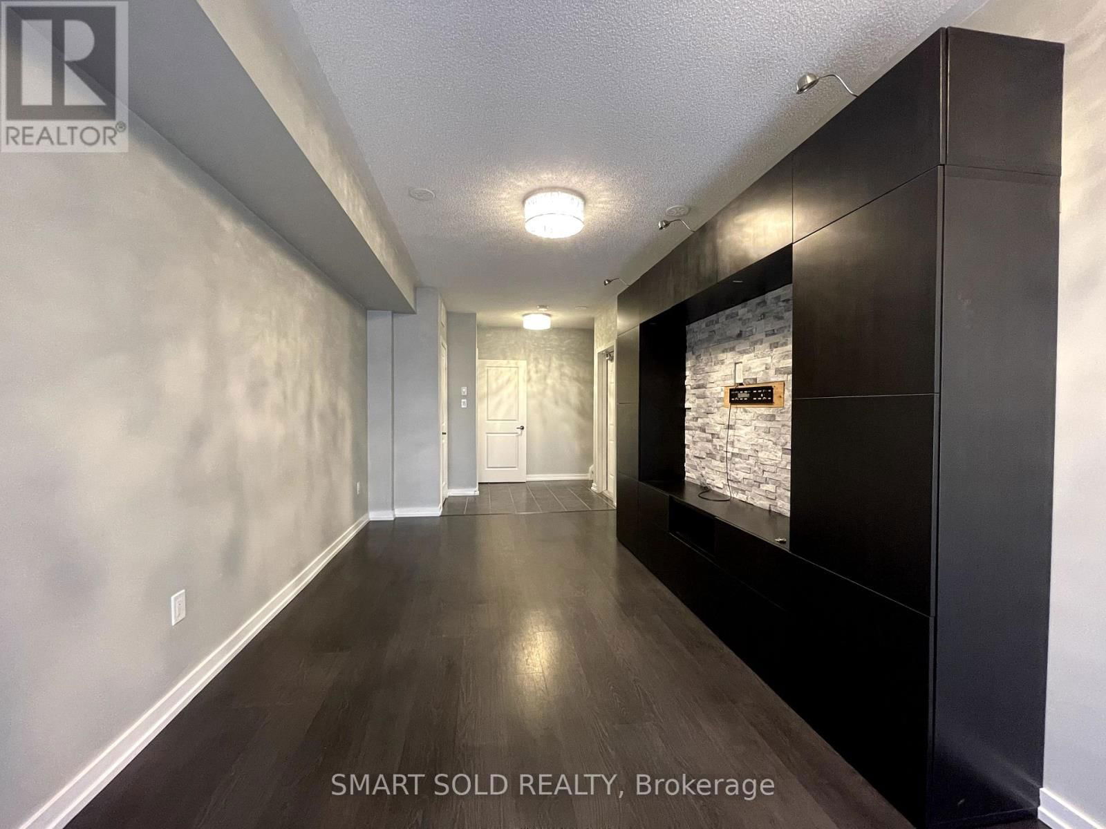 26 CORNERBANK CRESCENT Image 22