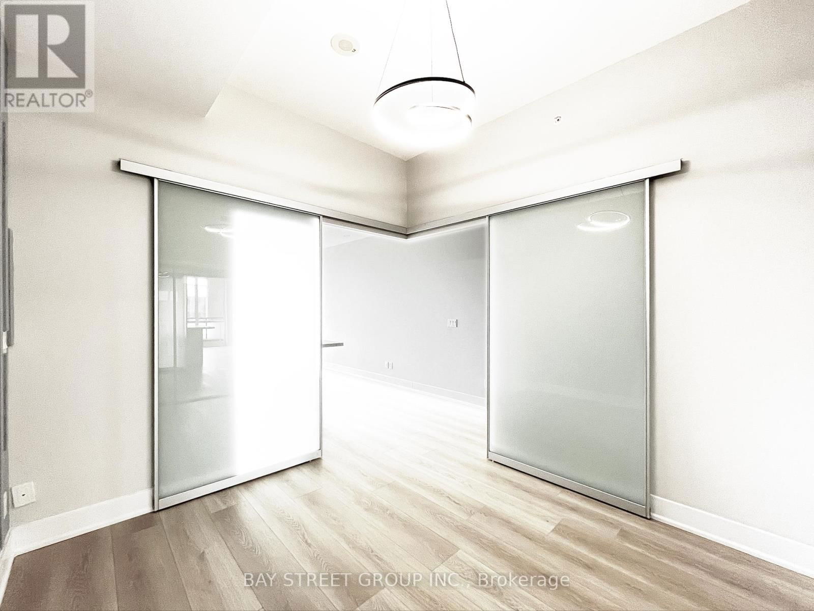402 - 180 ENTERPRISE BOULEVARD Image 12
