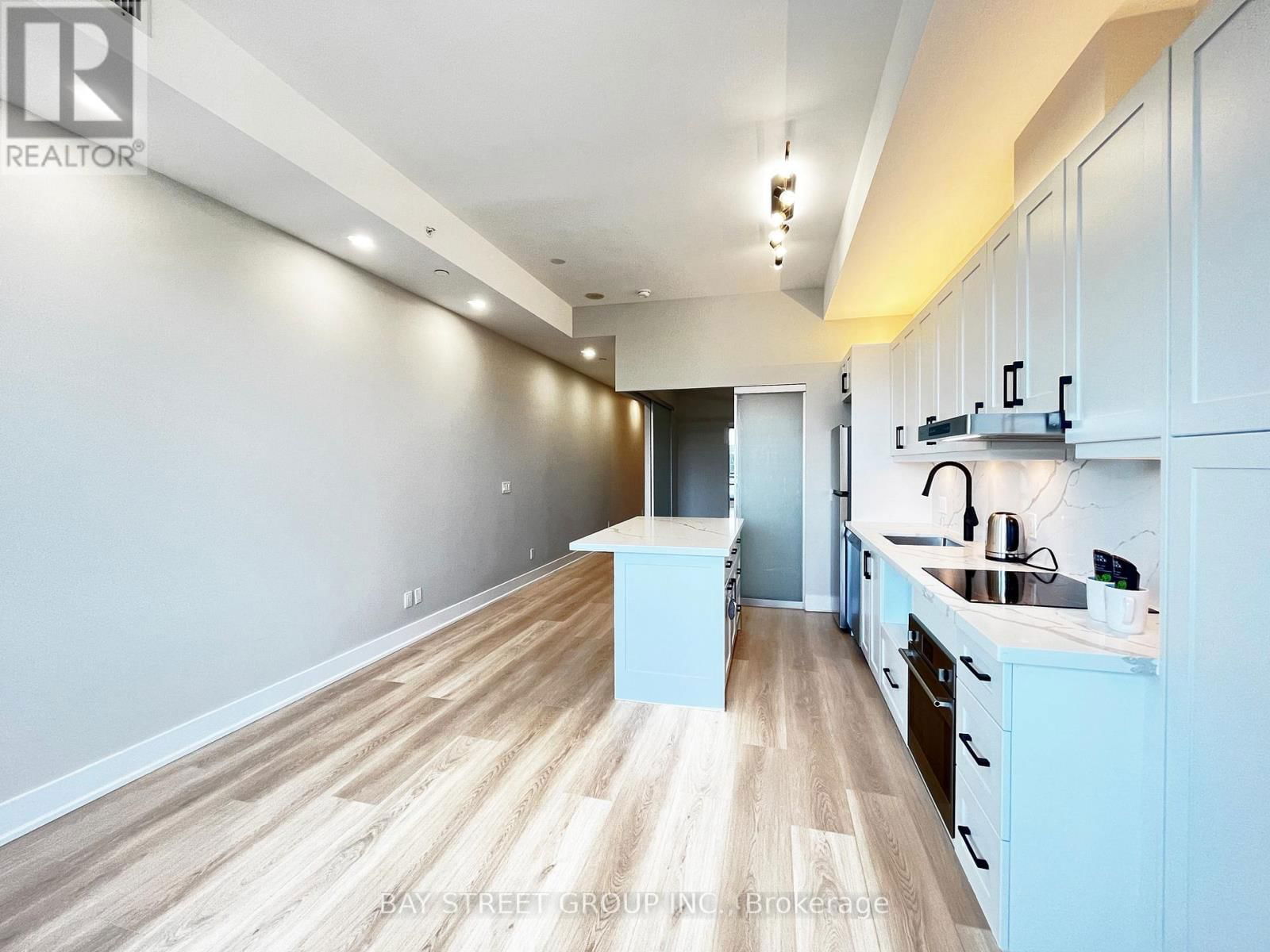 402 - 180 ENTERPRISE BOULEVARD Image 9