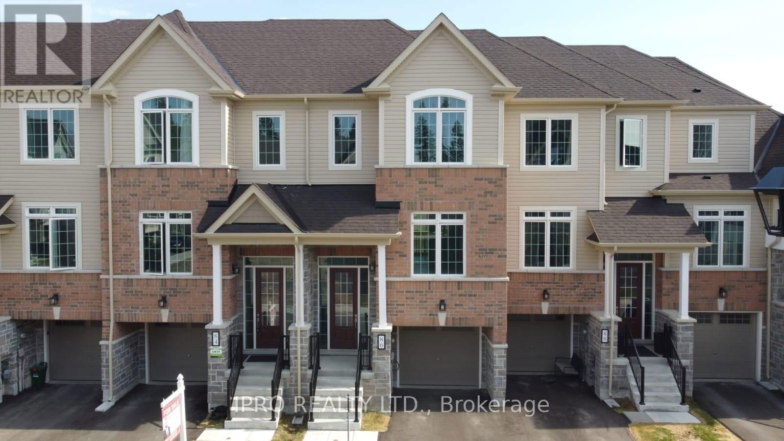 86 LYALL STOKES CIRCLE Image 1