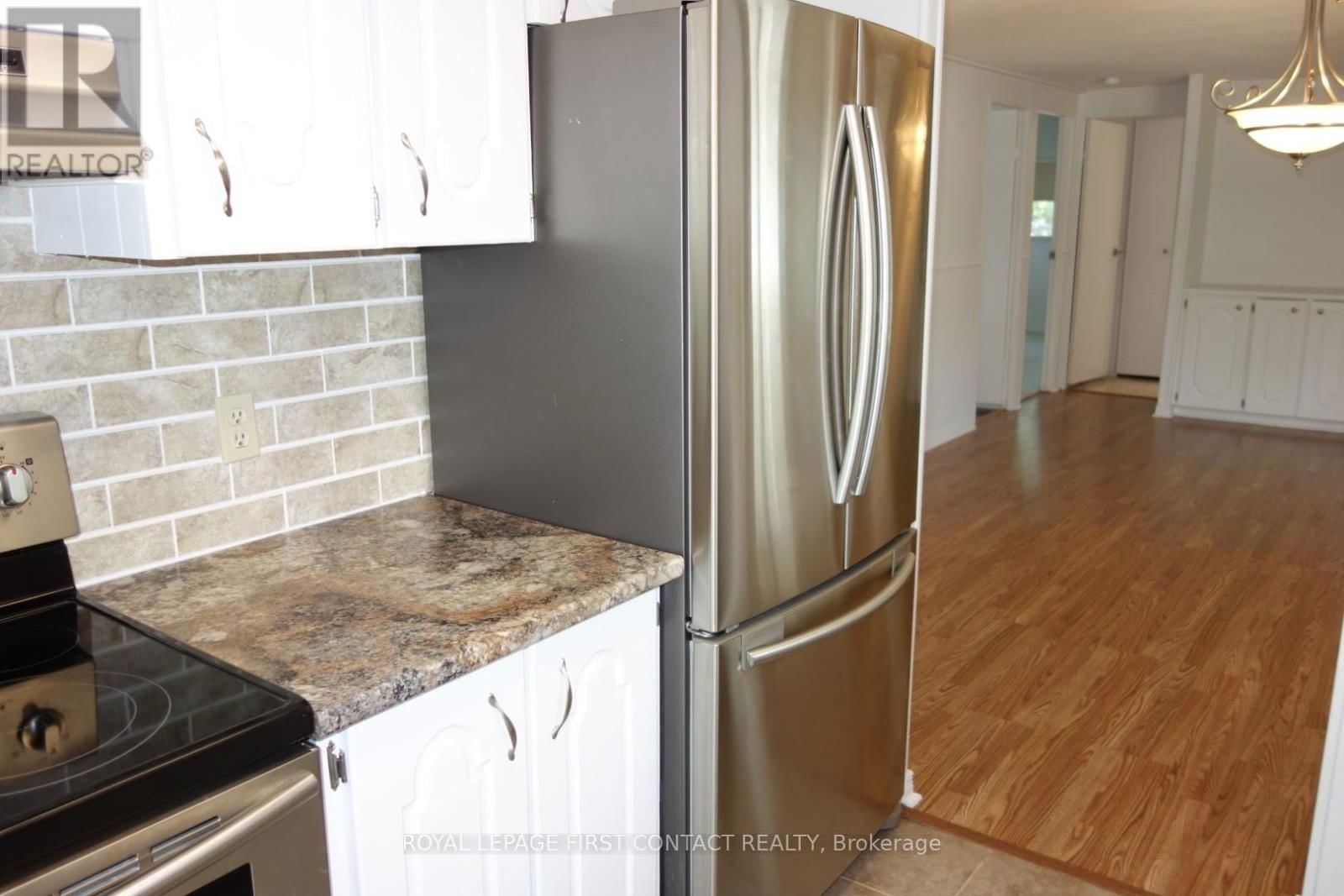 25 HAWTHORNE DRIVE Image 11