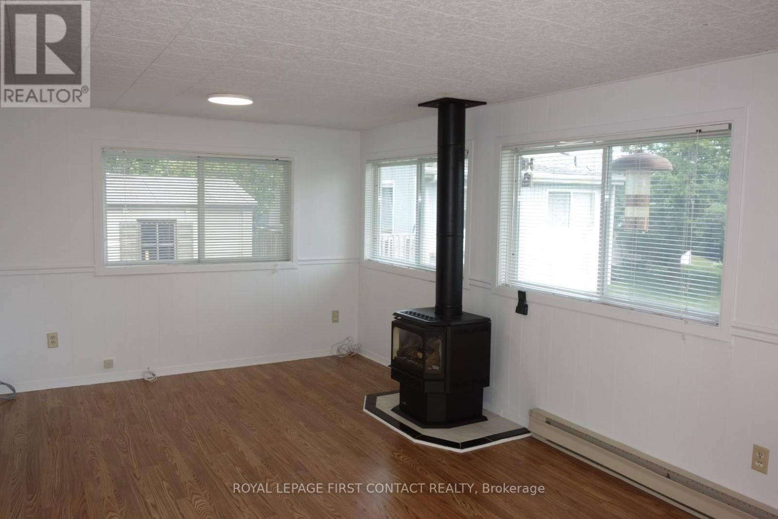 25 HAWTHORNE DRIVE Image 23