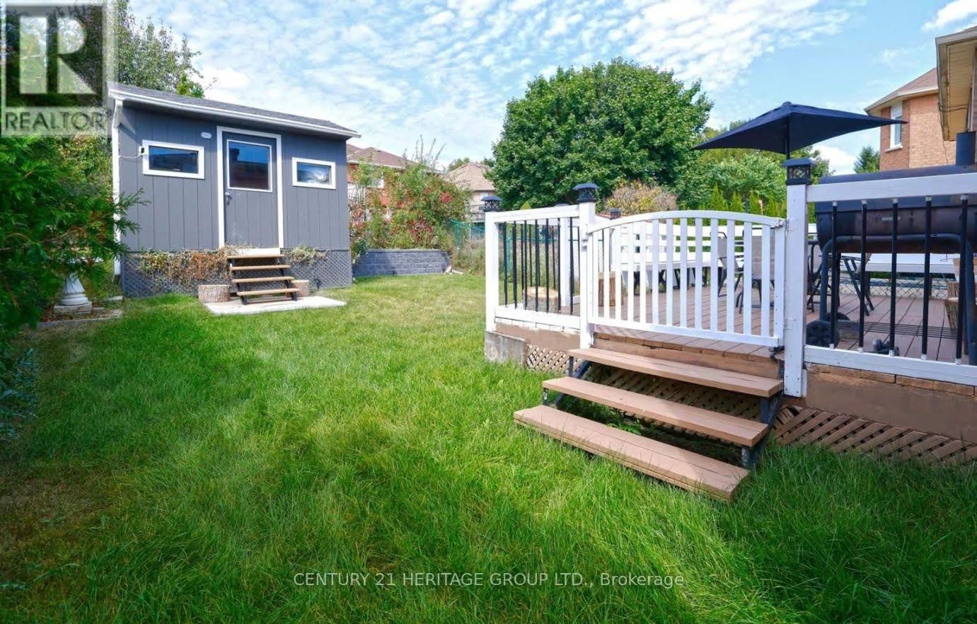 111 HUDSON CRESCENT Image 16
