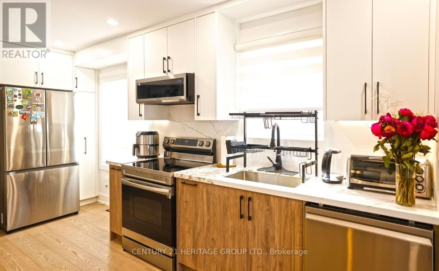 111 HUDSON CRESCENT Image 4