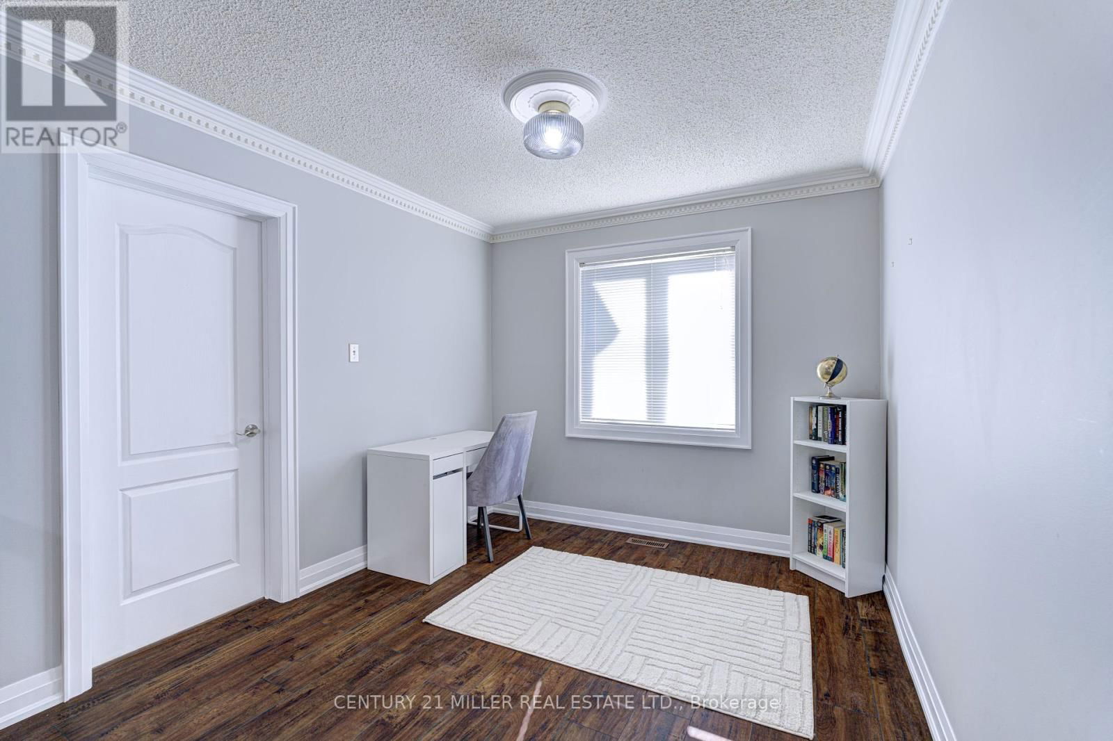 39 IONA CRESCENT Image 20