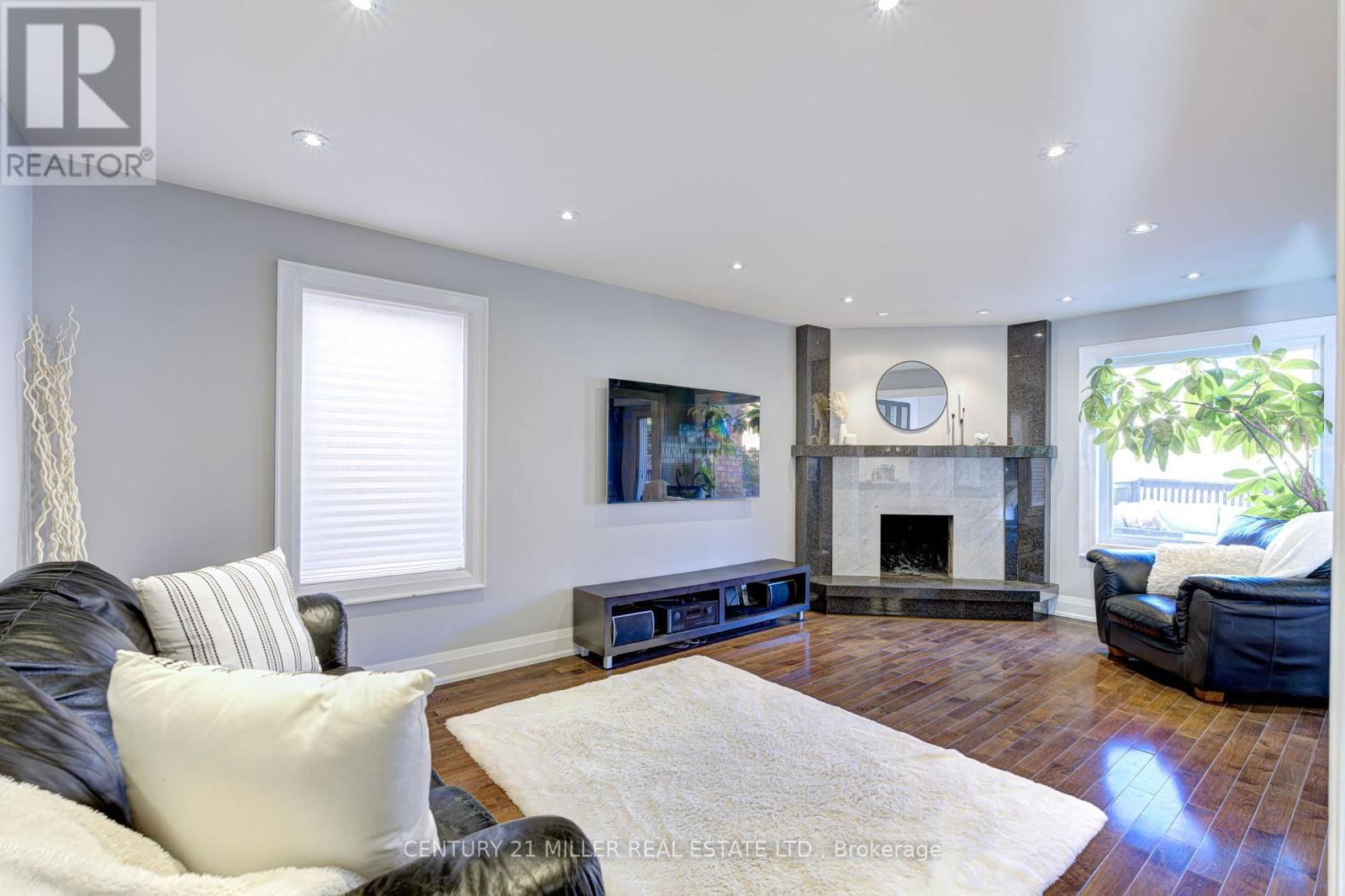 39 IONA CRESCENT Image 8