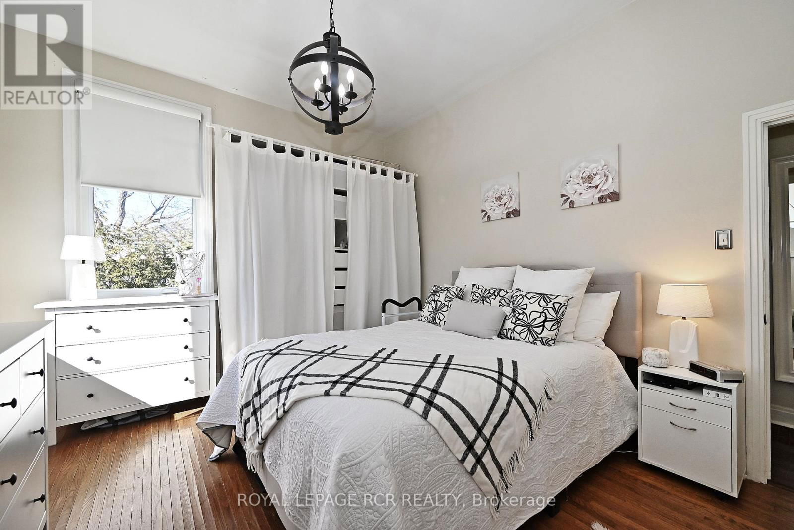 727 LOWELL AVENUE Image 17