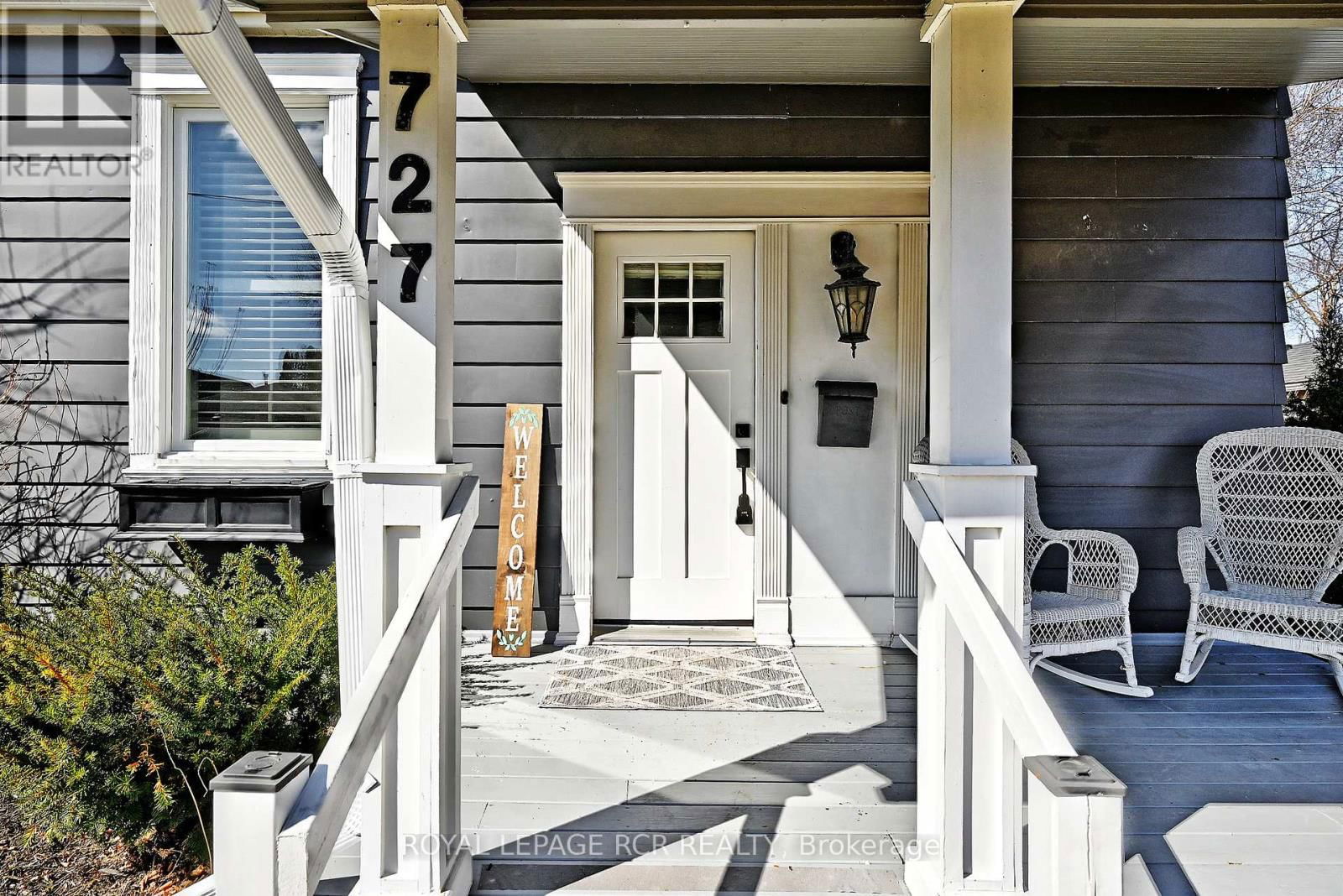 727 LOWELL AVENUE Image 3