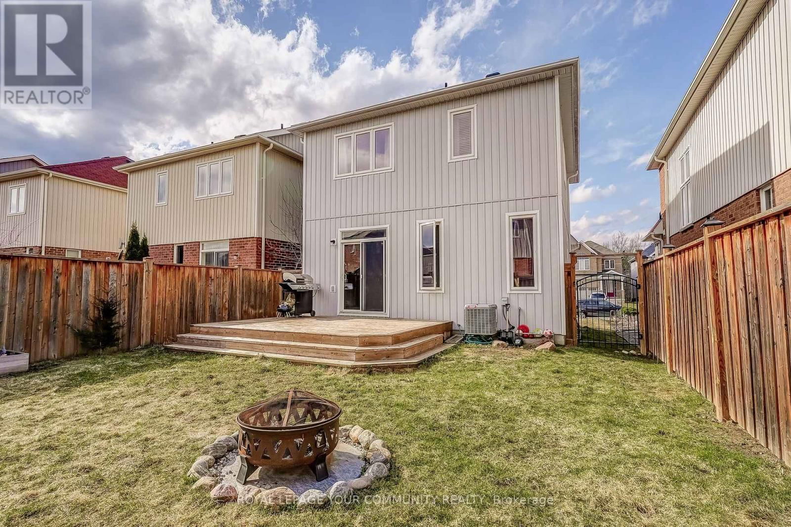 29 BLANCHARD CRESCENT Image 33