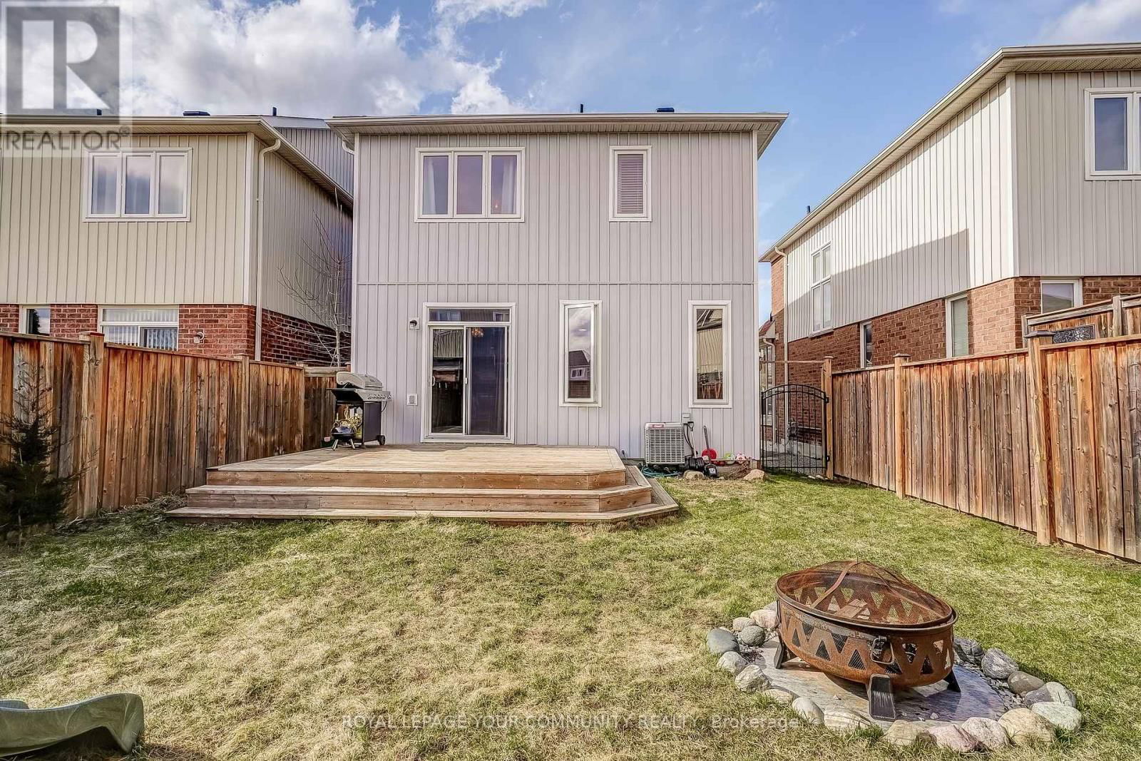 29 BLANCHARD CRESCENT Image 34