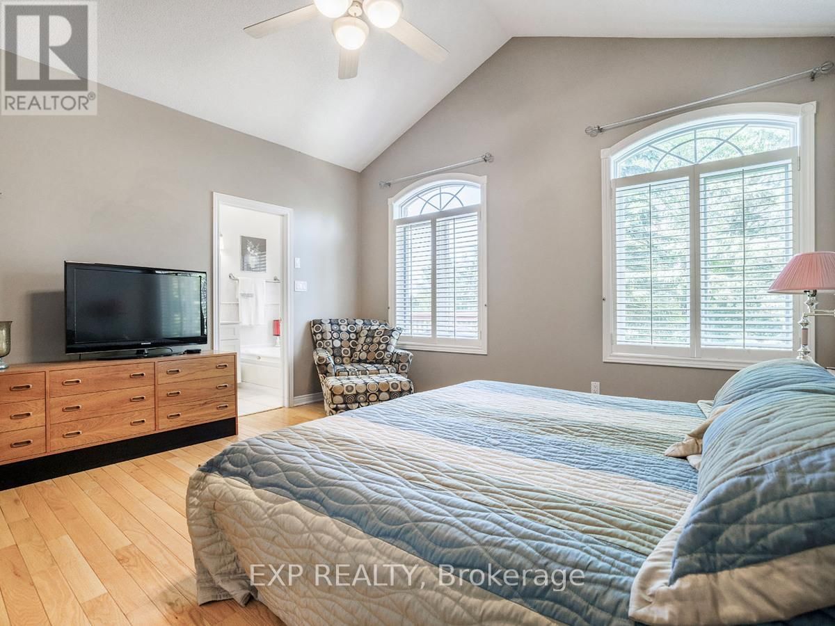 34 BRIAR GATE WAY Image 24