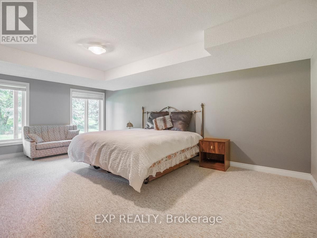 34 BRIAR GATE WAY Image 26
