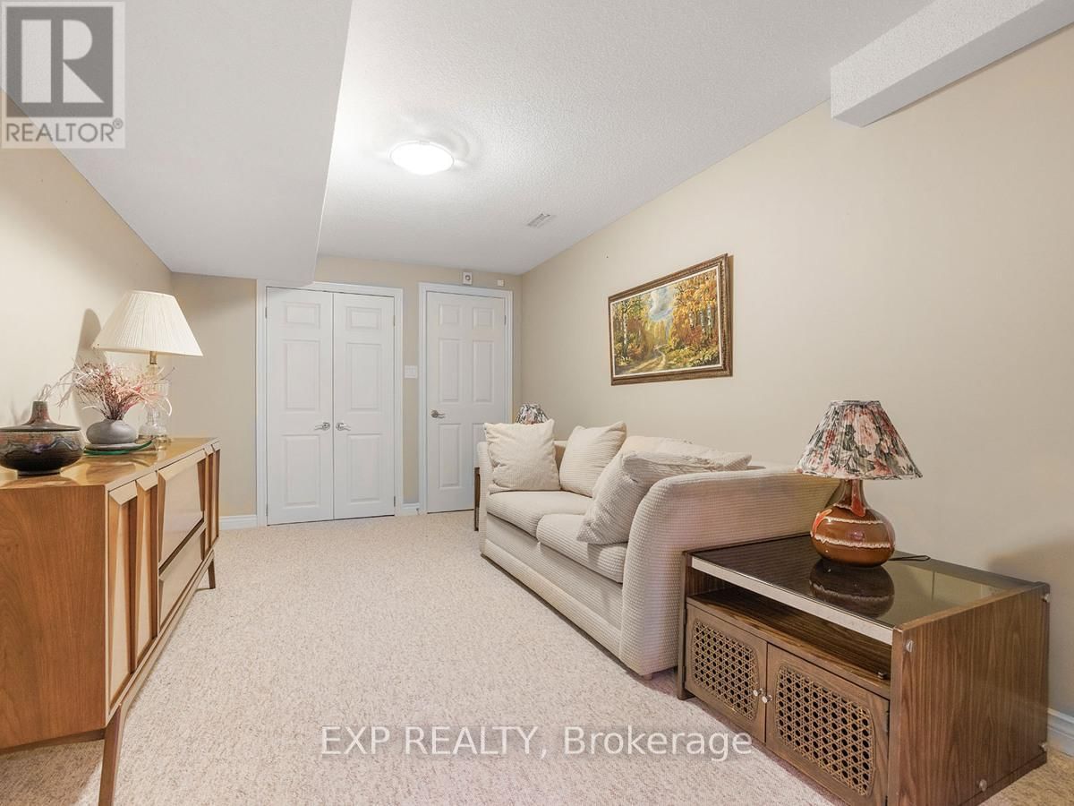 34 BRIAR GATE WAY Image 31