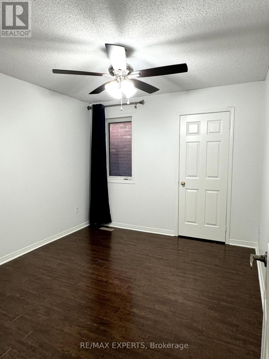 187 SASSAFRAS CIRCLE Image 11