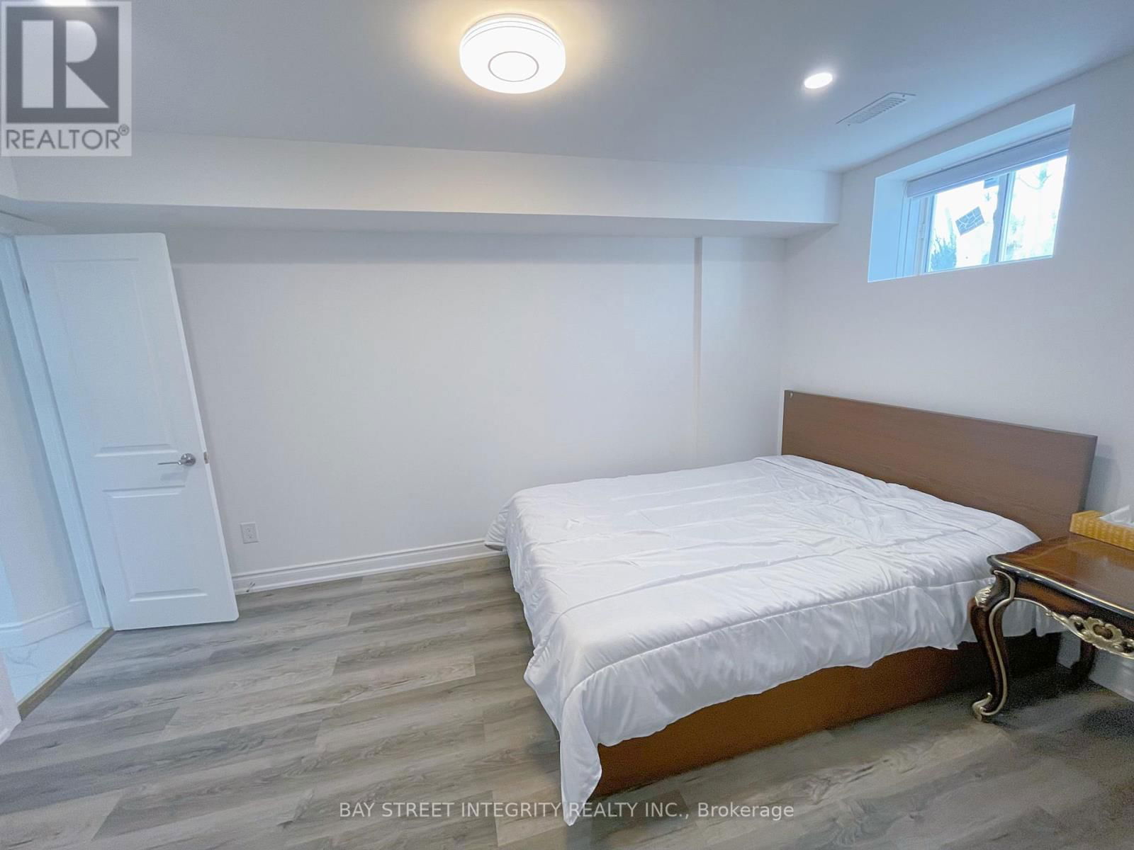 145 MARKLAND STREET Image 15