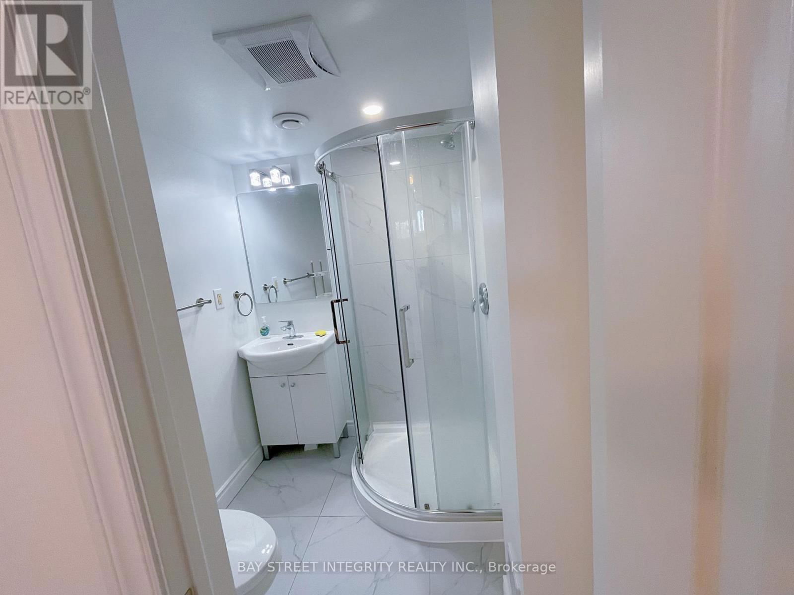 145 MARKLAND STREET Image 16