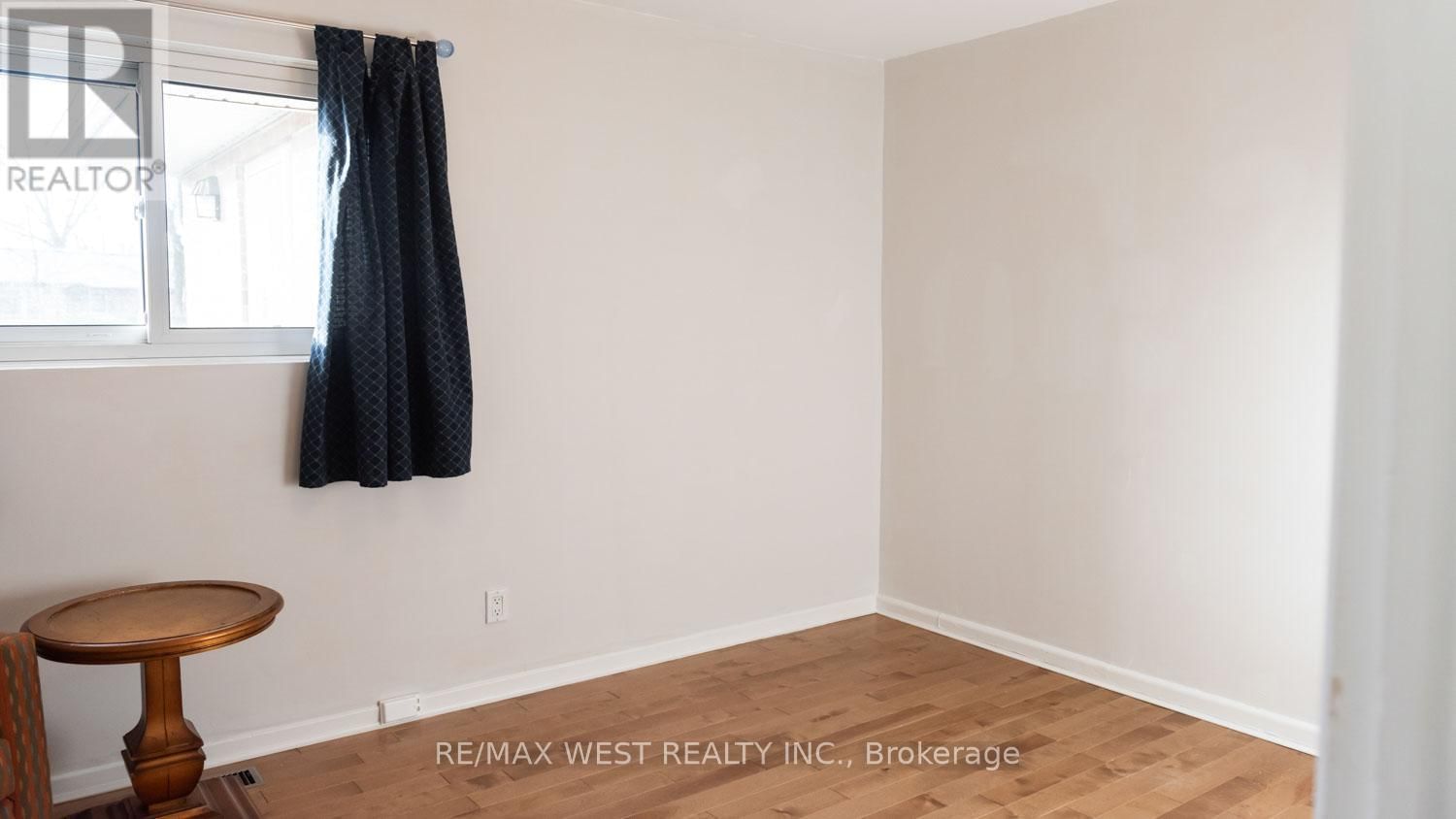 25 NORMAN AVENUE Image 18