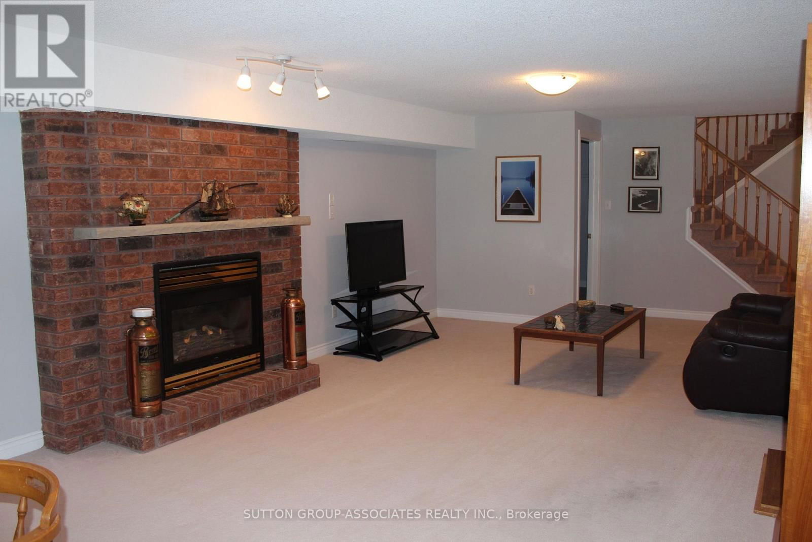 7 - 13 SUNSET BOULEVARD Image 20