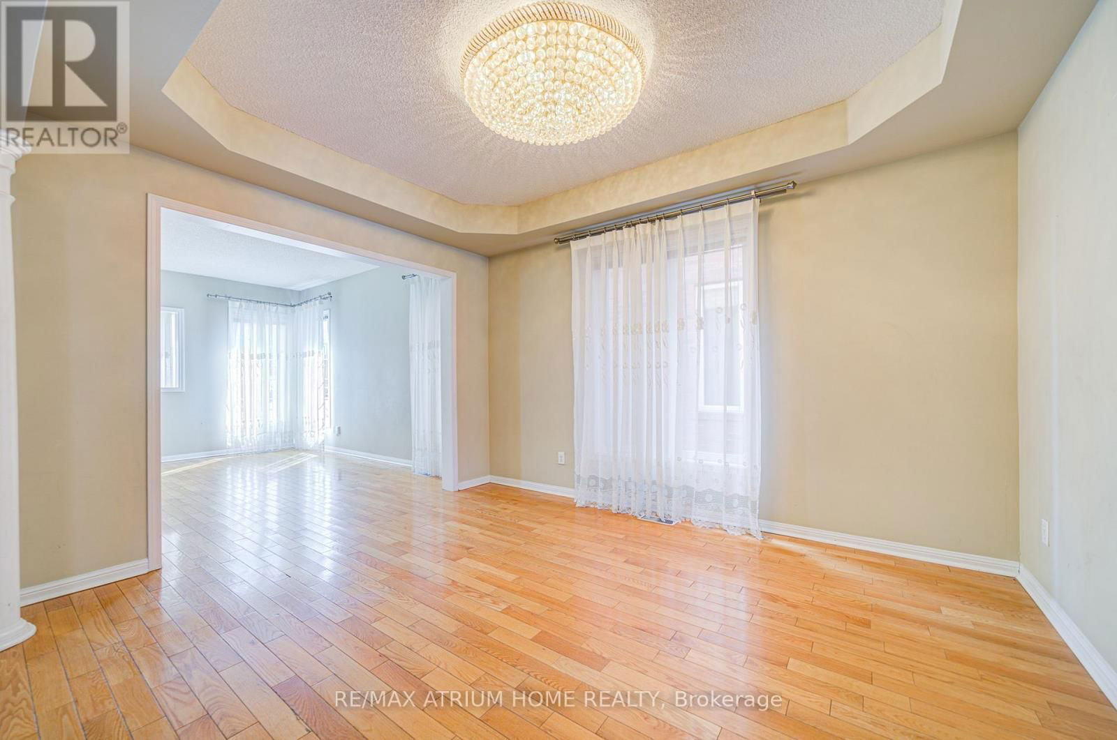 64 GROVER HILL AVENUE Image 13