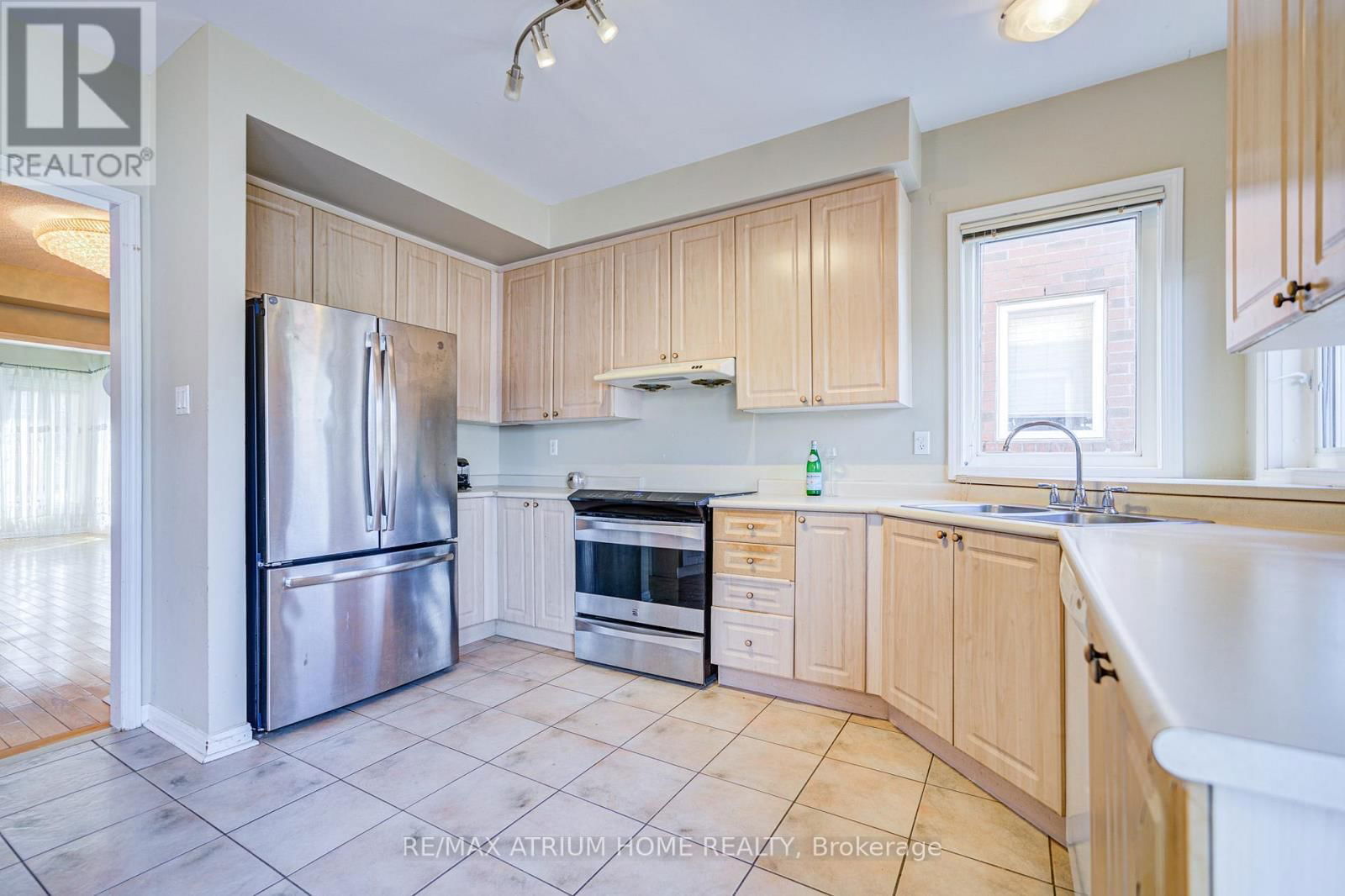 64 GROVER HILL AVENUE Image 19