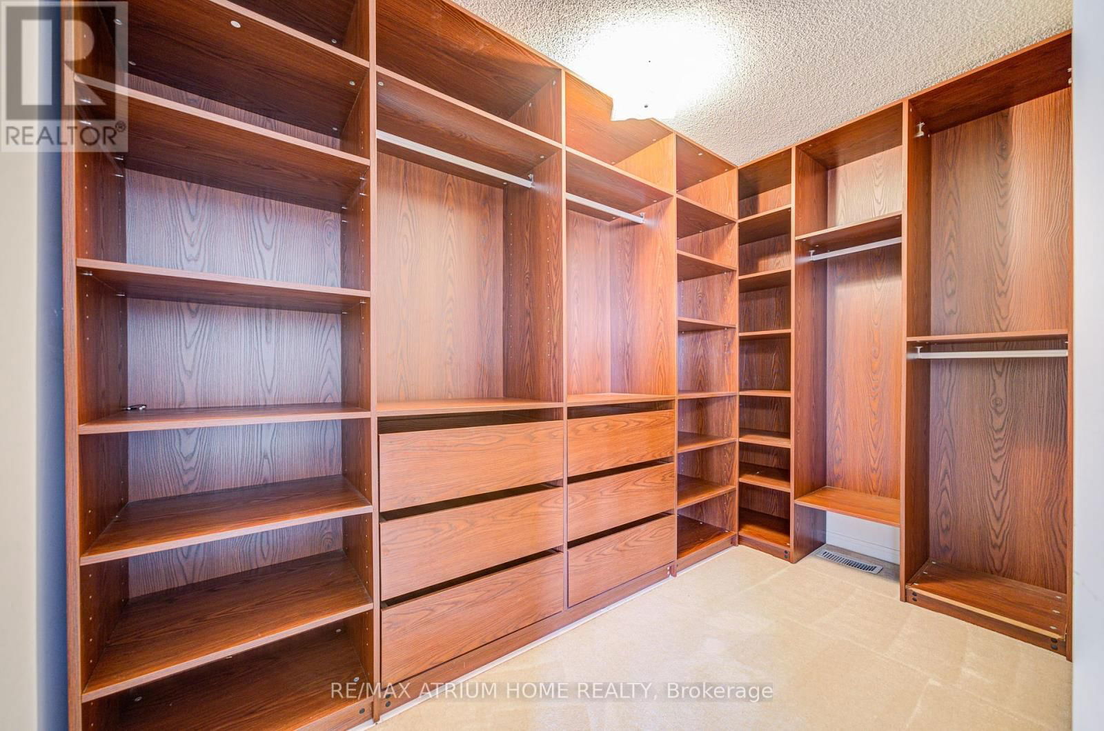 64 GROVER HILL AVENUE Image 26