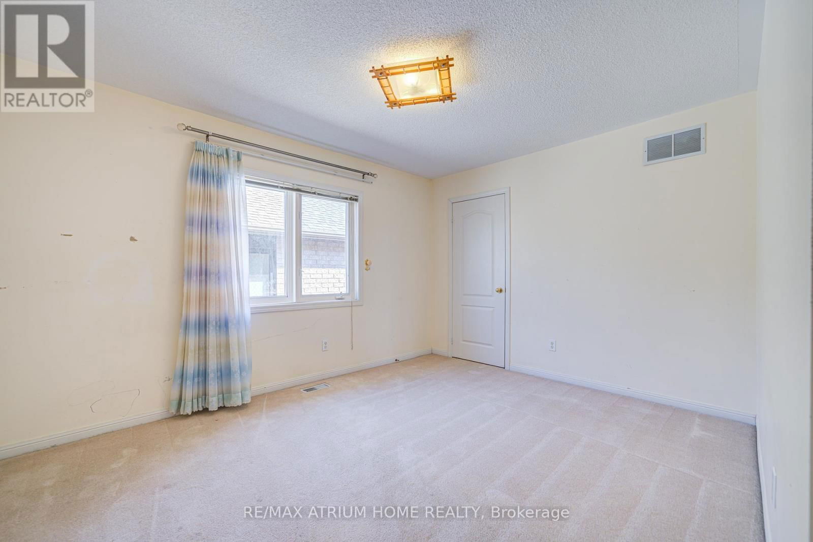 64 GROVER HILL AVENUE Image 27