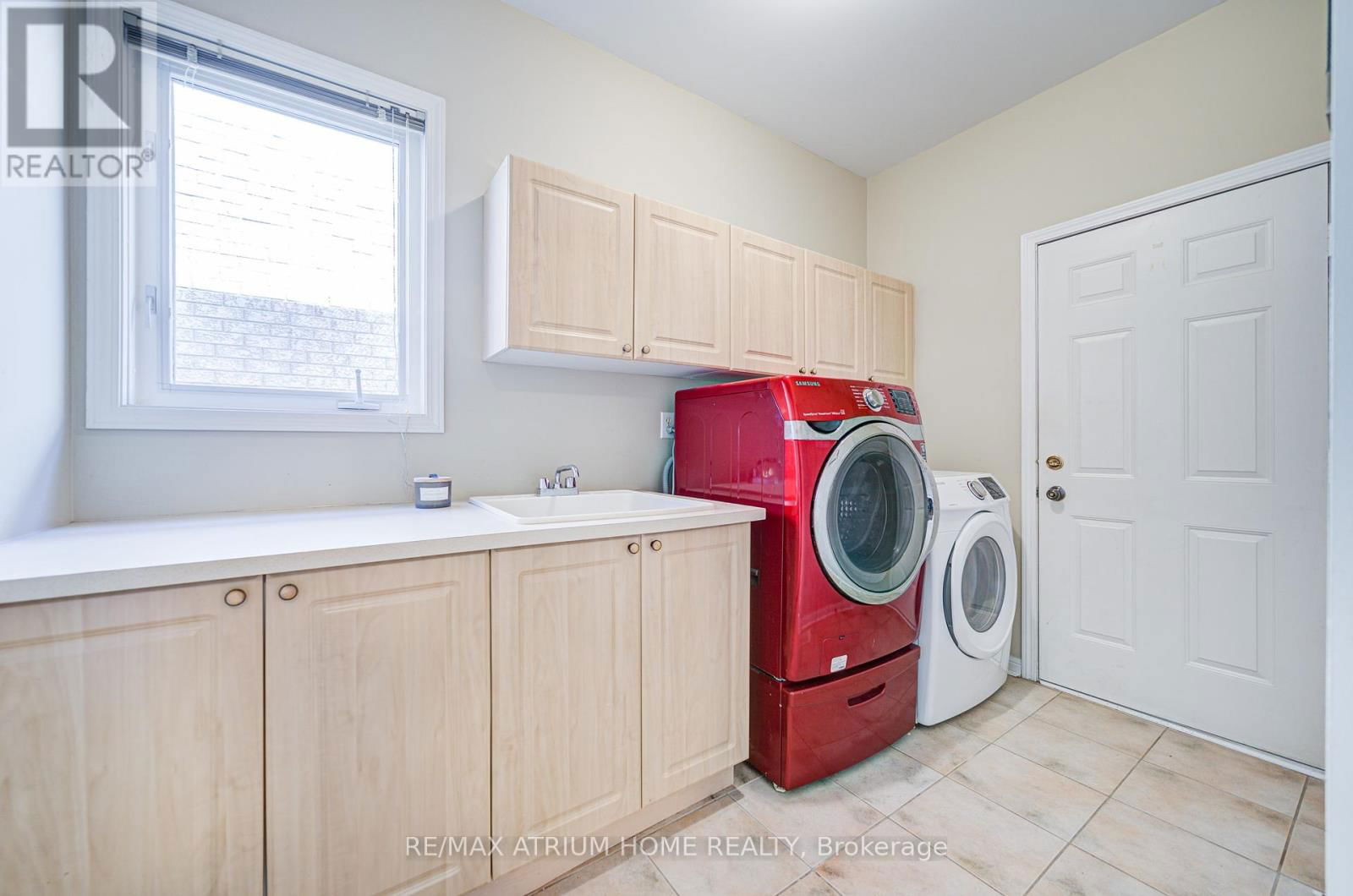 64 GROVER HILL AVENUE Image 7