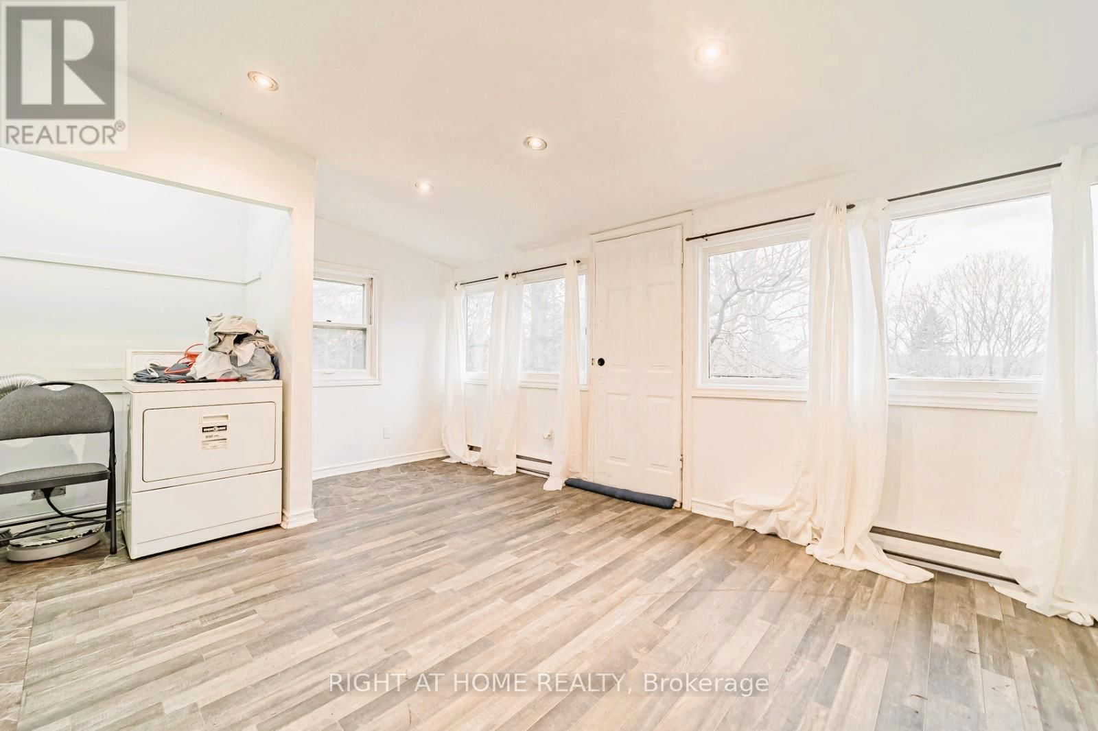 16958 BAYVIEW AVENUE Image 2