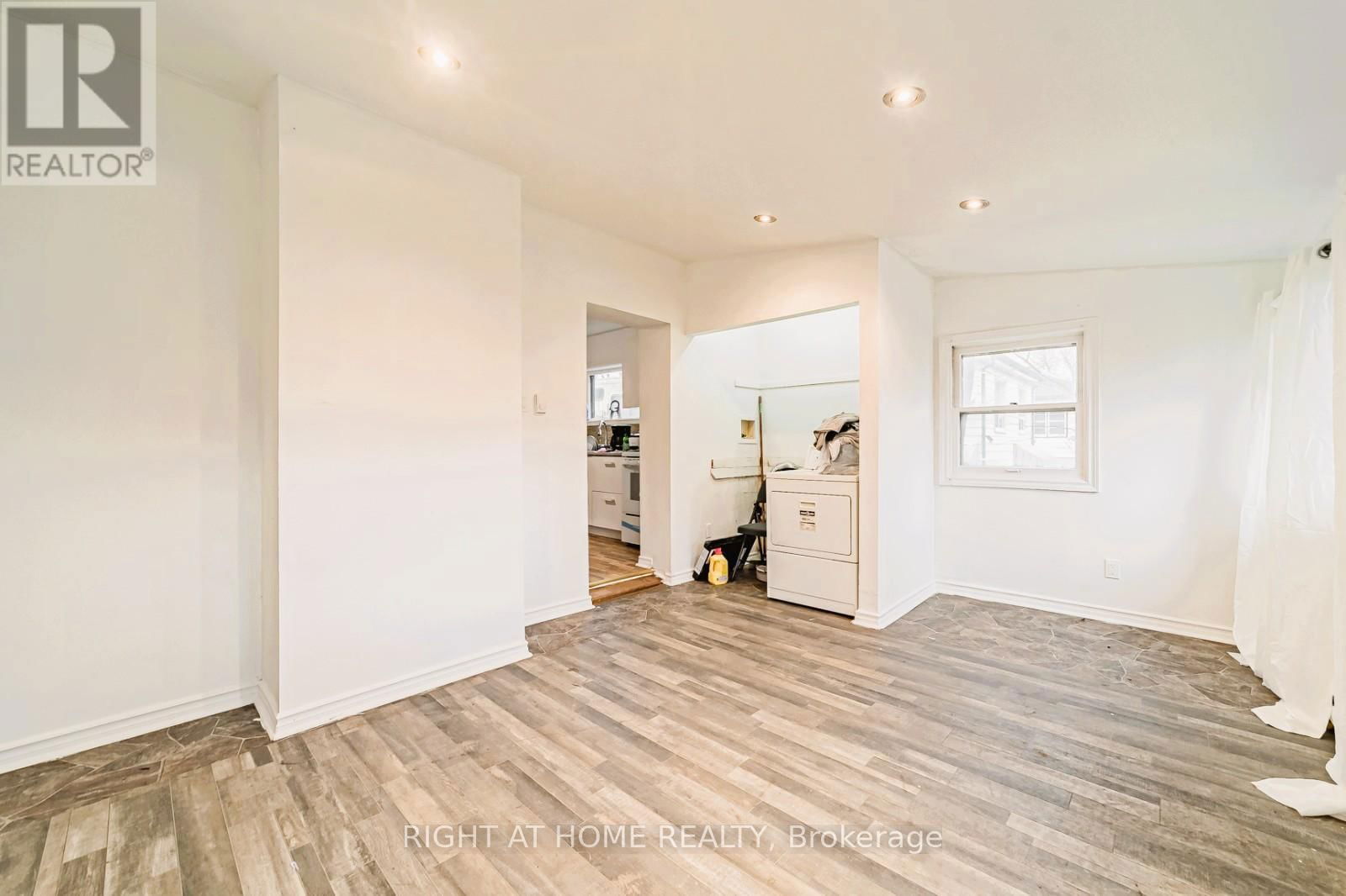 16958 BAYVIEW AVENUE Image 4