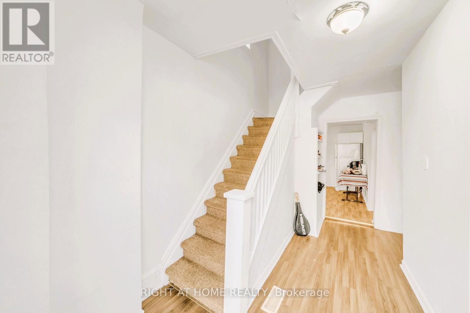 16958 BAYVIEW AVENUE Image 8