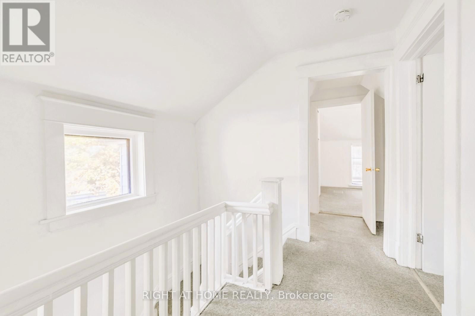 16958 BAYVIEW AVENUE Image 9