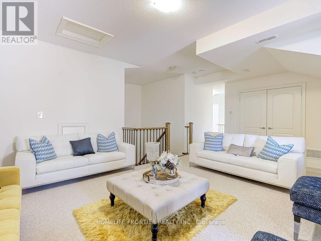 163 HILLSVIEW DRIVE Image 34
