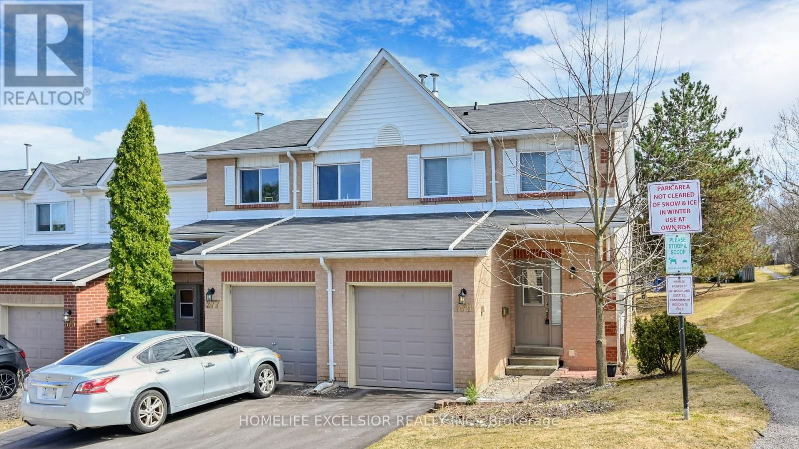 1 - 579 GIBNEY CRESCENT Image 2