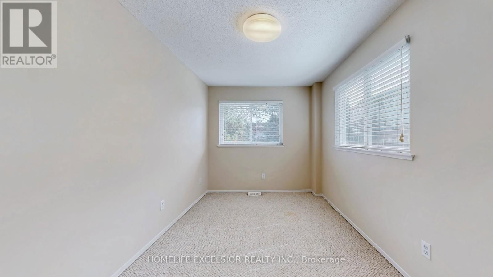 1 - 579 GIBNEY CRESCENT Image 22
